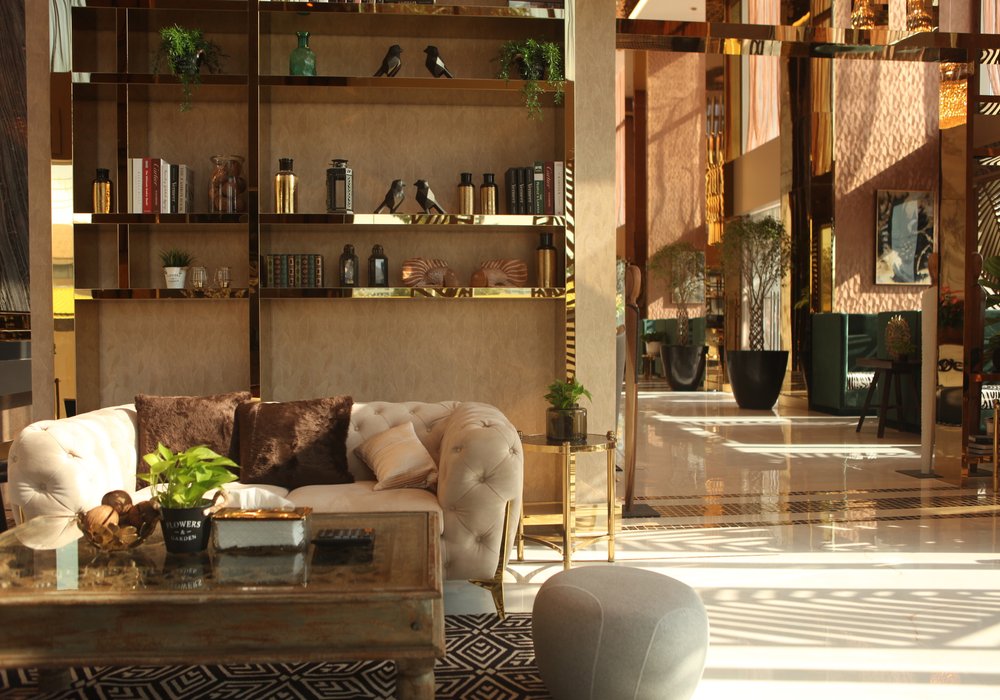 24-Hour Reception & Concierge